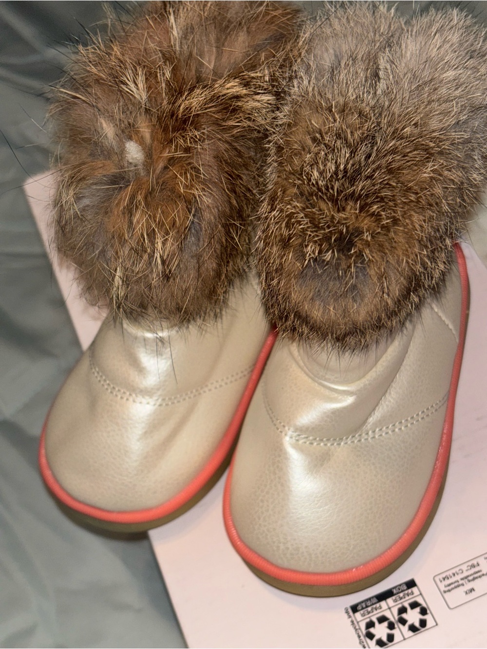 Toddlers Faux-Fur Trim Winter Boots in Beige and Brown